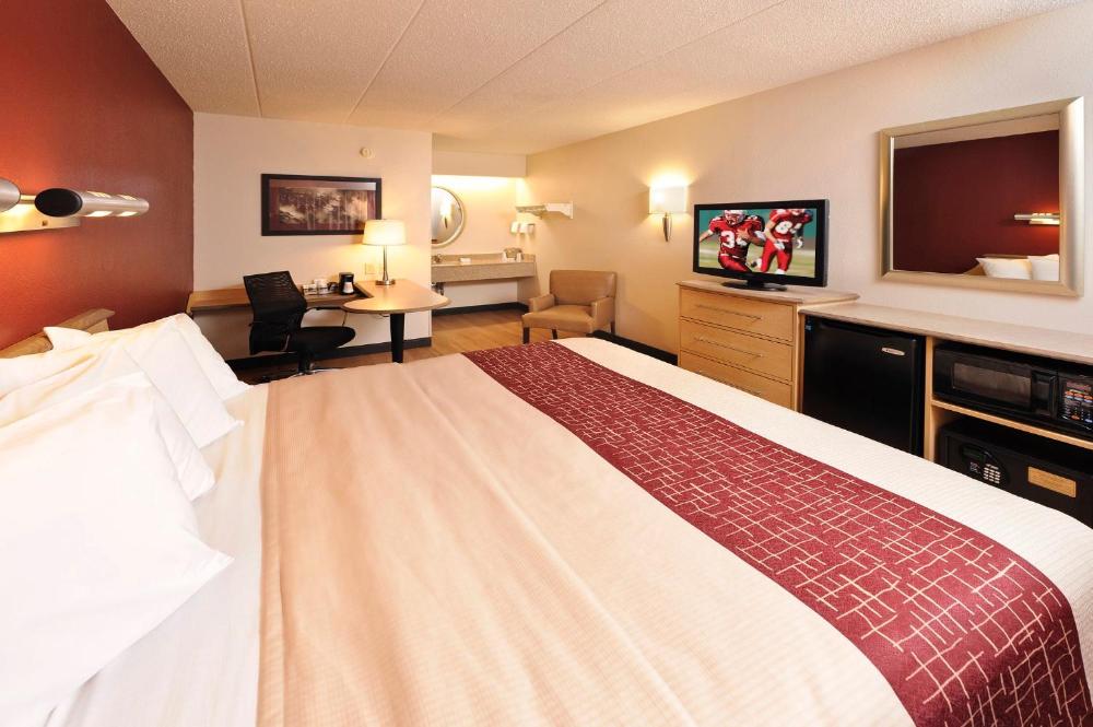 Superior King Room Smoke Free interior
